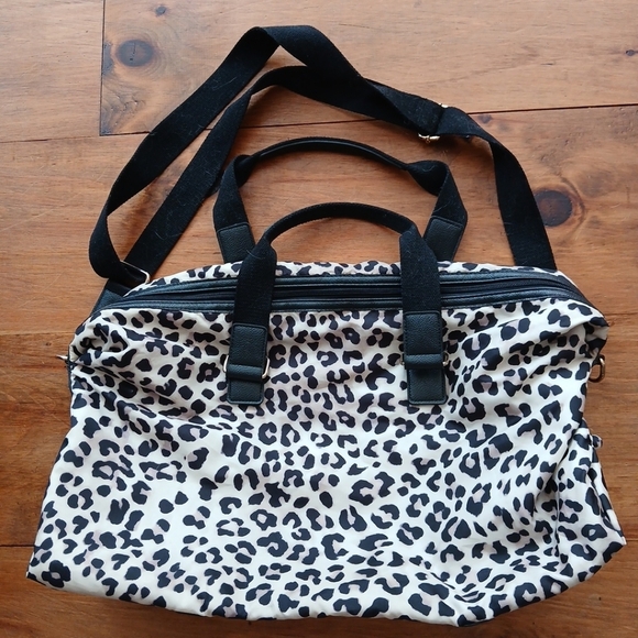 Chicos Cheetah Print Travel Bag, Removable Strap